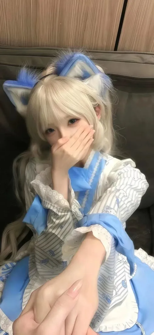 猫耳少女手机壁纸｜蓝白女仆装背景图片 - 二次元cos「哲风壁纸」
