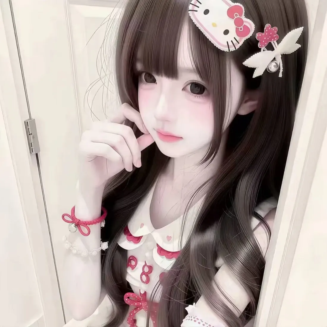 HelloKitty发饰少女手机壁纸｜软萌甜妹背景图片 - 可爱头像「哲风壁纸」