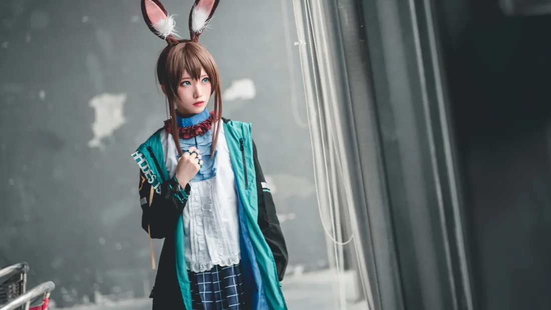 8k阿米娅壁纸｜明日方舟cosplay背景图片 - 绮太郎「哲风壁纸」