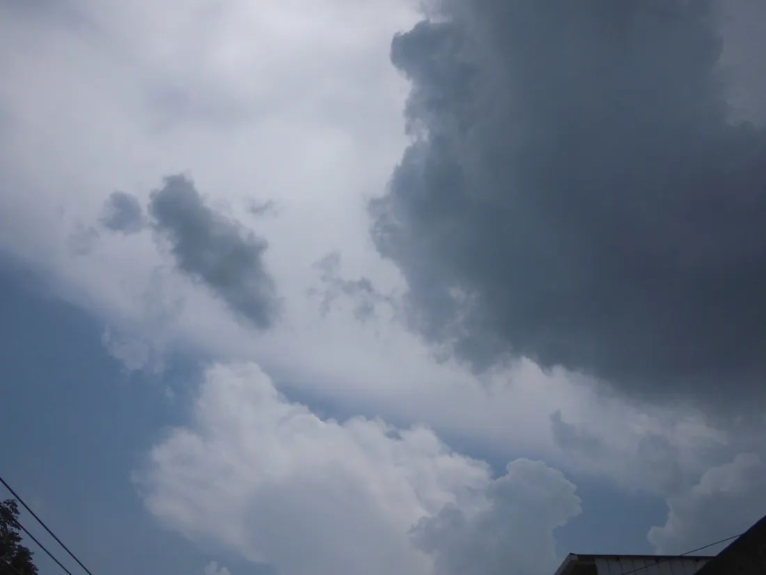 5k雷雨云壁纸｜阴沉天空背景图片 - 乌云密布户外自然景观「哲风壁纸」