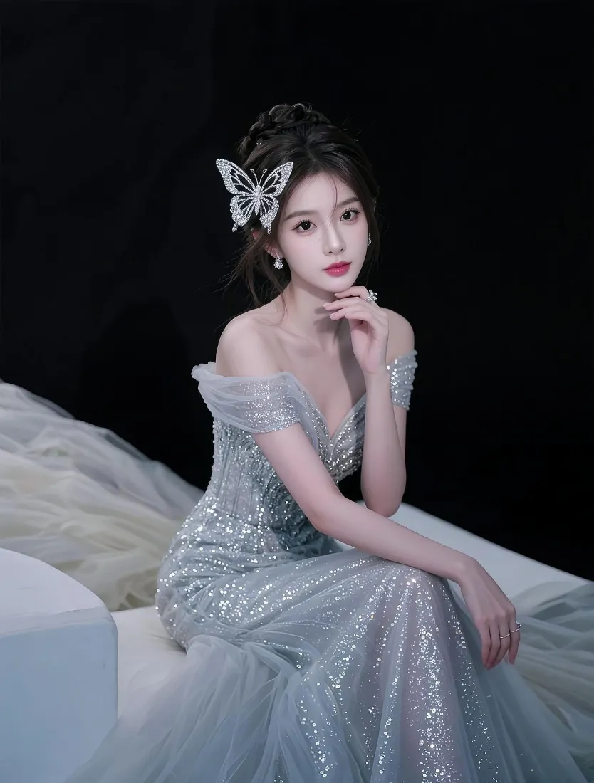 气质美女手机壁纸｜银色亮片礼服背景图片 - 蝴蝶发饰「哲风壁纸」