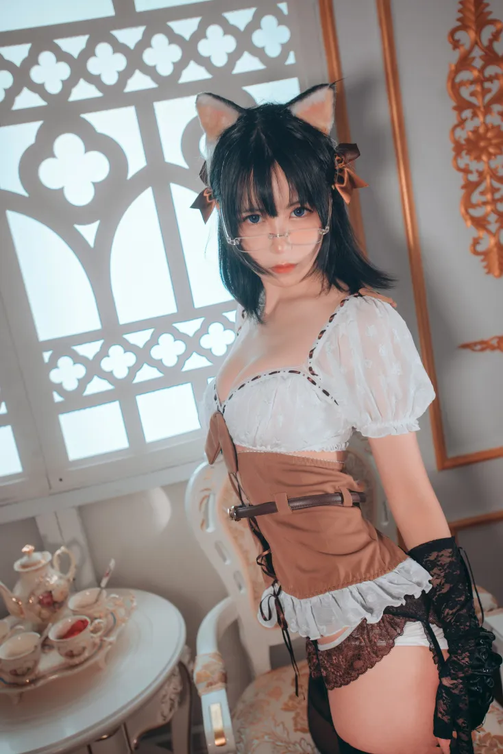 逐月su手机壁纸｜猫耳女仆cos背景图片 - 黑丝美少女「哲风壁纸」