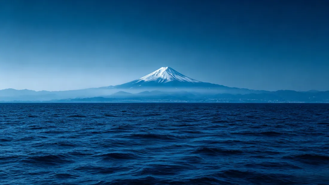 3k富士山壁纸｜辽阔海面背景图片 - 雪山自然风景「哲风壁纸」