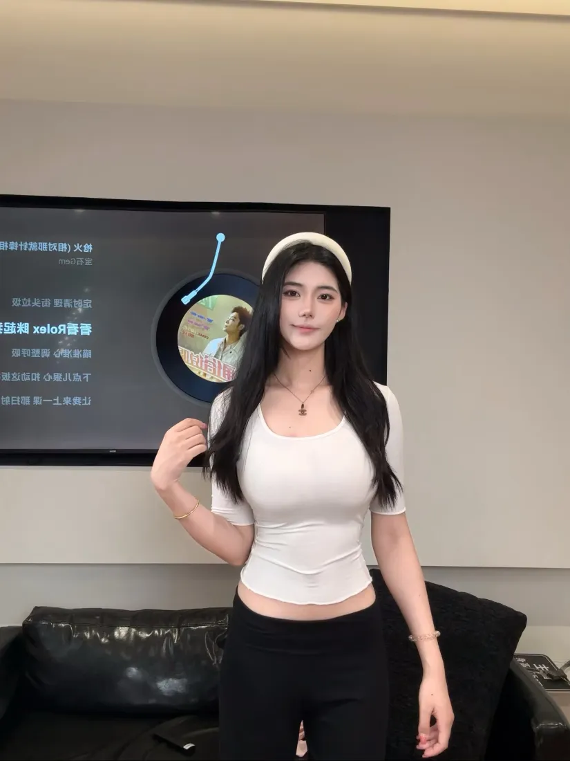美女手机壁纸｜室内穿搭背景图片 - 时尚气质「哲风壁纸」