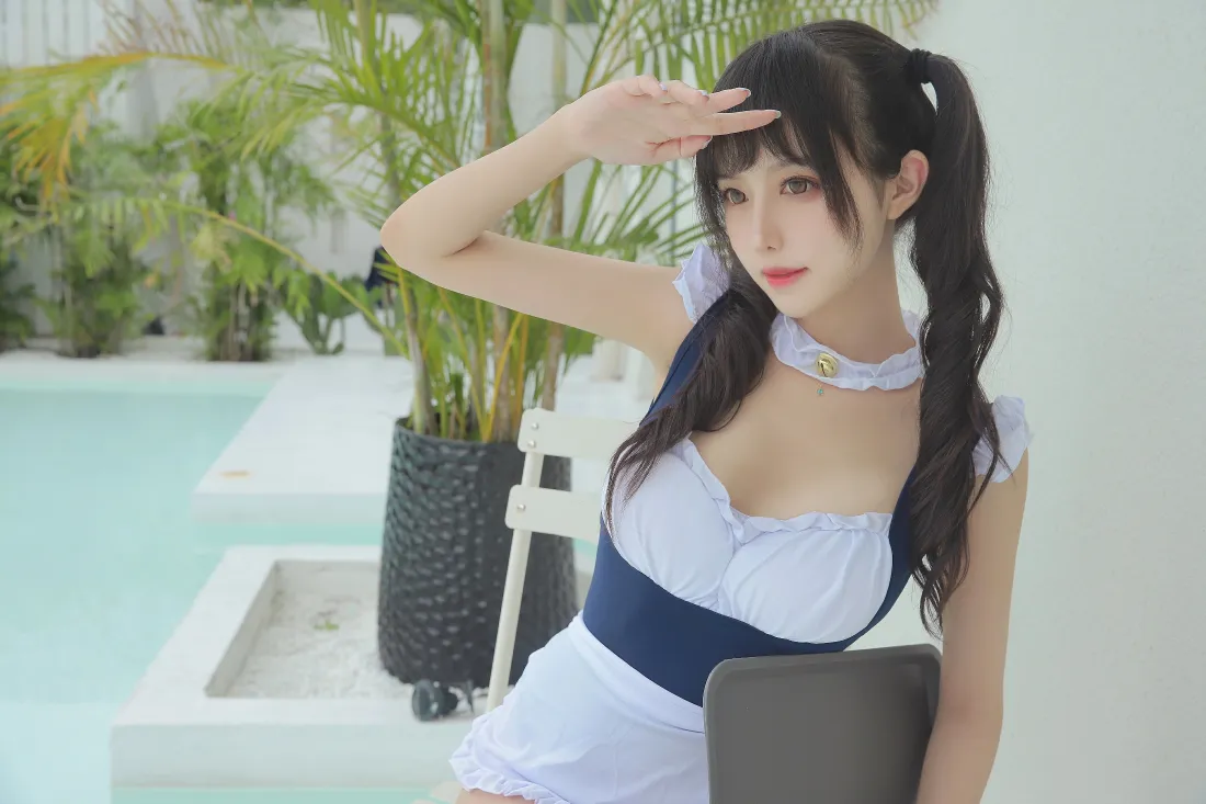 4kShika小鹿鹿壁纸｜泳池绿植背景图片 - 双马尾死库水少女写真「哲风壁纸」