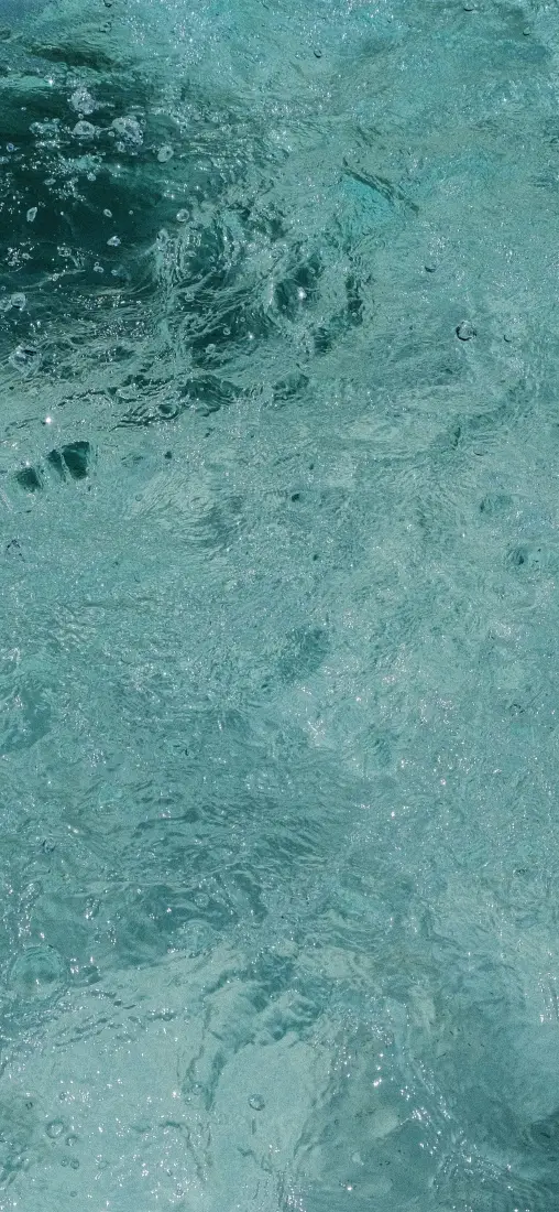 青色水波手机壁纸｜清澈海面背景图片 - 清新自然水景「哲风壁纸」