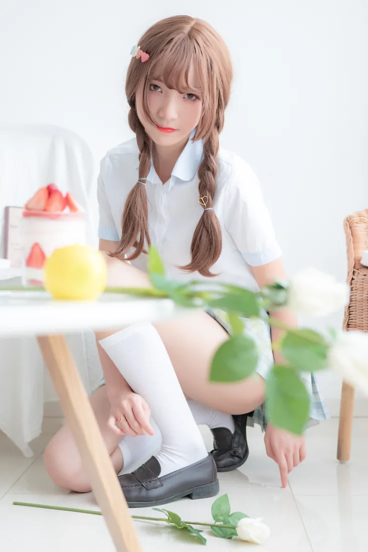 西瓜少女手机壁纸｜jk制服室内背景图片 - 甜美清新「哲风壁纸」