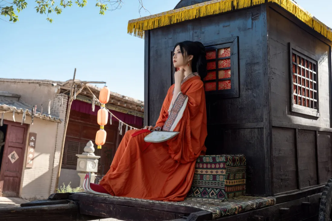 3k战国袍女子壁纸｜古风古街背景图片 - 国风人像「哲风壁纸」