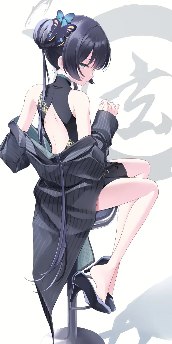 妃咲手机壁纸｜蔚蓝档案背景图片 - 露背旗袍黑发动漫少女「哲风壁纸」