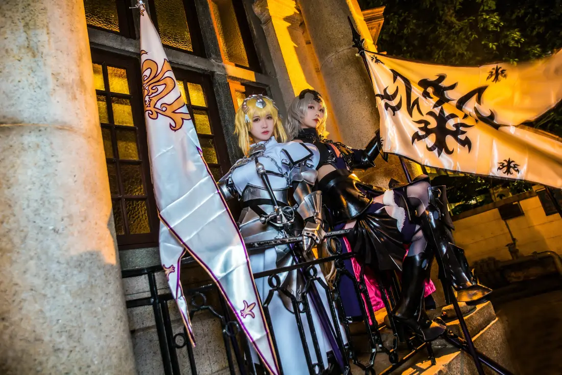 6k贞德cos壁纸｜夜景街拍背景图片 - 铠甲少女双coser「哲风壁纸」