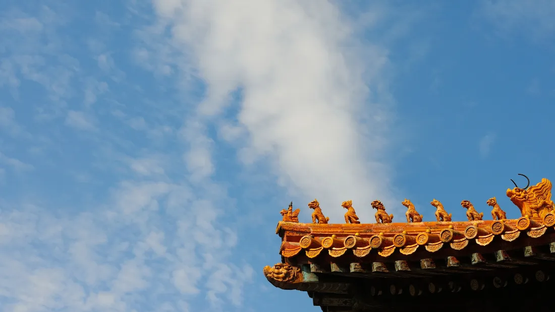2k紫禁城｜蓝天古建筑背景图片 - 琉璃屋檐脊兽「哲风壁纸」