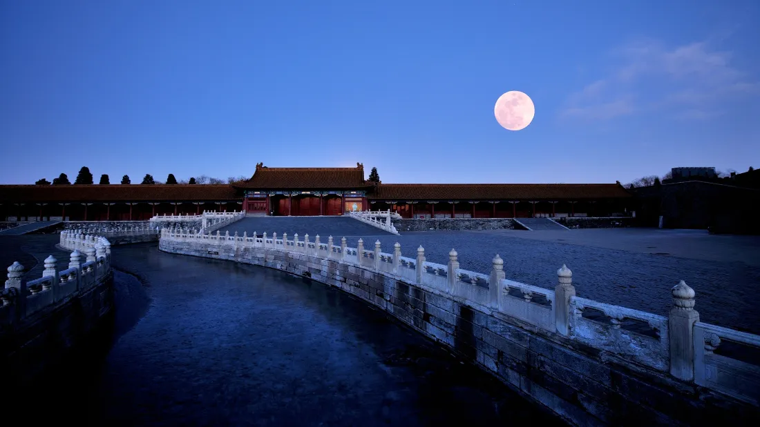 2k紫禁城壁纸｜月夜背景图片 - 内金水桥古建月色「哲风壁纸」