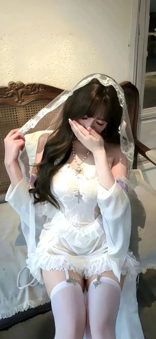 白裙头纱美女｜纯欲风写真背景图片 - 白丝室内氛围感「哲风壁纸」
