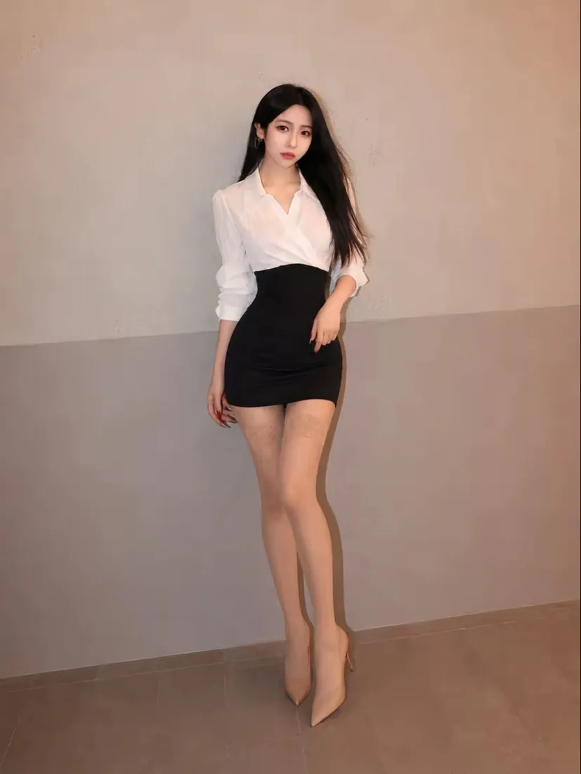 职业装美女手机壁纸｜简约背景图片 - 御姐OL穿搭「哲风壁纸」