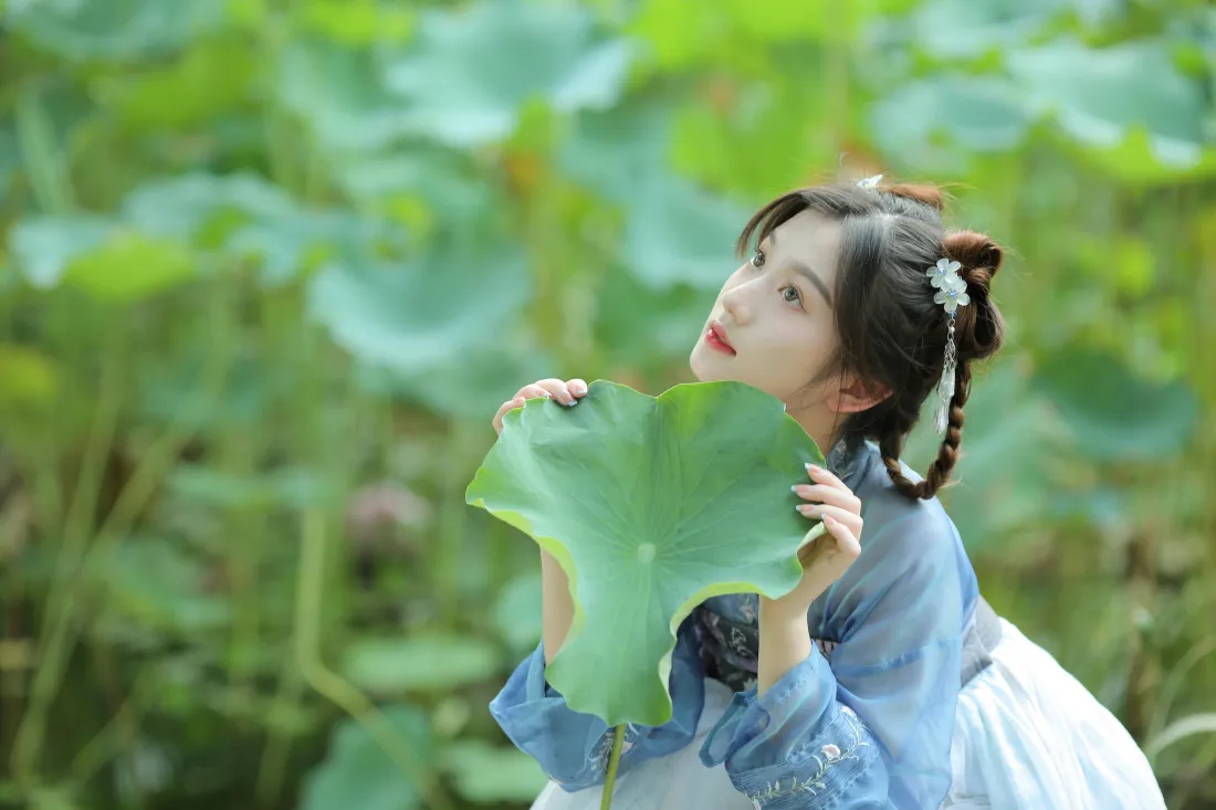 4k汉服美女壁纸｜荷塘夏日背景图片 - 古风写真「哲风壁纸」