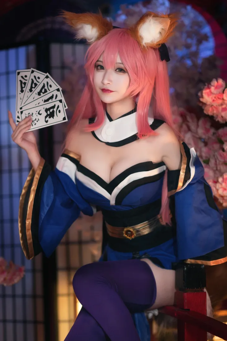 玉藻前手机壁纸｜Fate狐耳cosplay - 蓝紫原皮魔术造型「哲风壁纸」