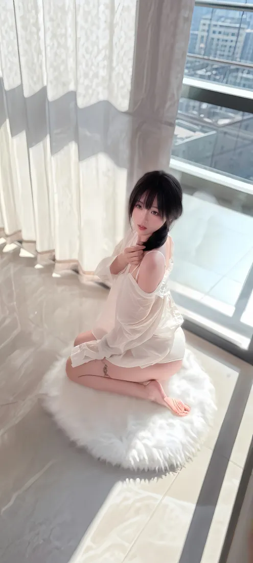 4k阳光壁纸 - 美女 - 窗边 - 纯欲风「哲风壁纸」