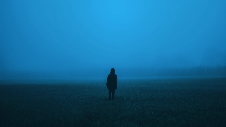 4k夜晚壁纸-伤心壁纸-《孤独》图片-恐怖「哲风壁纸」